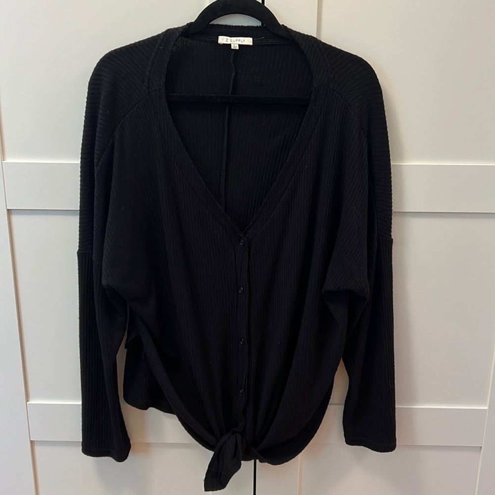 ZSupply Light button up cardigan with bottom tie. BLACK Sz L